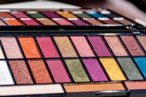 ri ya eye shadows 6198839 1920